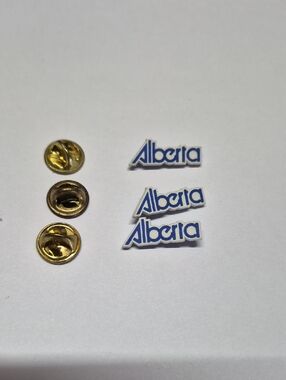 Source Unknown White and Blue Alberta Lapel Pin Set with Gold Backs